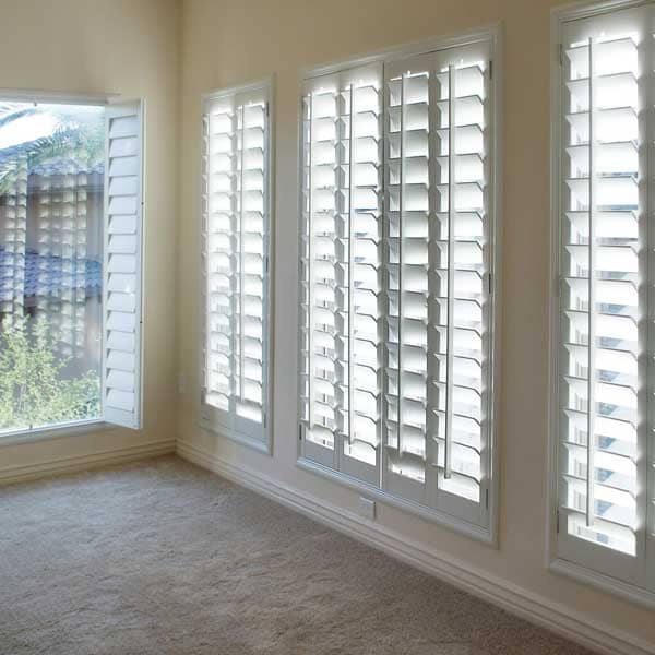 Interior real wood shutters
